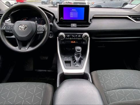 Used 2023 Toyota RAV4 XLE FWD image 15