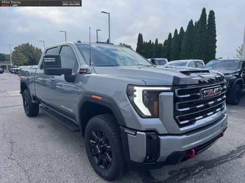 New 2026 GMC Sierra 2500 AT4 w/ AT4 Premium Plus Package AWD/4WD image 8