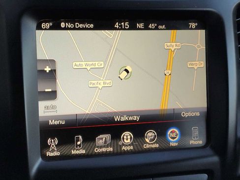 Used 2016 Jeep Cherokee Limited image 31