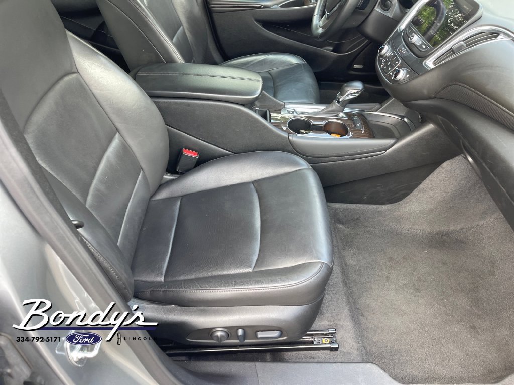 Used 2024 Chevrolet Malibu LT FWD image 18
