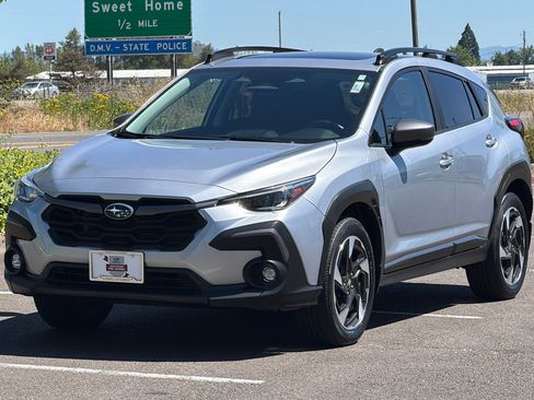 Used 2024 Subaru Crosstrek 2.5i Limited w/ Crosstrek Mirror Package AWD/4WD image 8