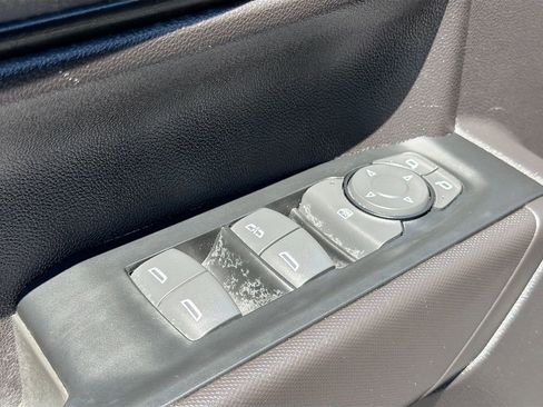 Used 2024 Chevrolet Silverado 1500 Custom Trail Boss AWD/4WD image 17