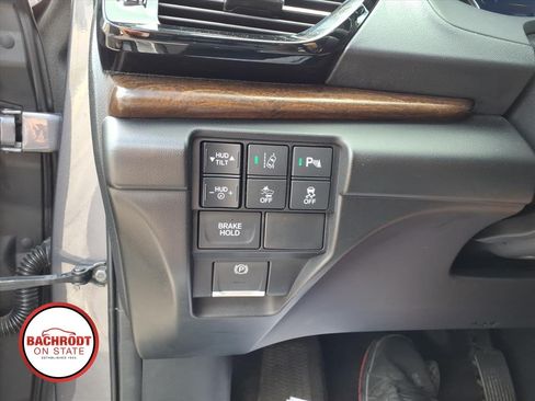 Used 2019 Acura RDX w/ Advance Package AWD/4WD image 18