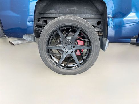 Used 2017 Chevrolet Silverado 1500 LT w/ All Star Edition AWD/4WD image 21