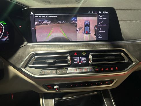 Used 2019 BMW X5 xDrive50i w/ Executive Package image 12