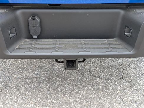 New 2026 Nissan Frontier SV w/ Tow Package RWD image 13