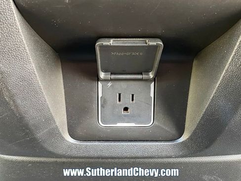 Used 2025 GMC Yukon Denali AWD/4WD image 54