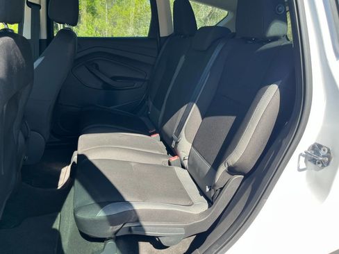 Used 2014 Ford Escape S FWD image 17