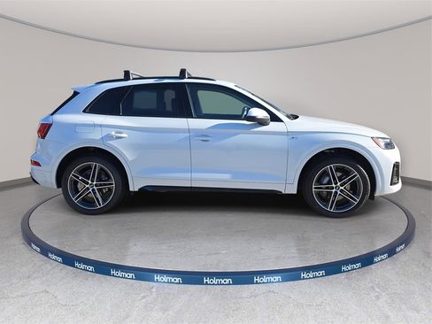 Certified 2023 Audi Q5 e Premium Plus w/ Premium Plus Package image 2
