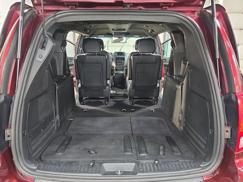 Used 2017 Dodge Grand Caravan GT FWD image 14