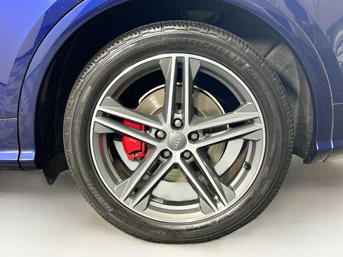 Used 2018 Audi SQ5 Premium Plus w/ S Sport Package image 11