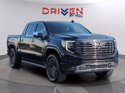Used 2022 GMC Sierra 1500 Denali Ultimate AWD/4WD image 7