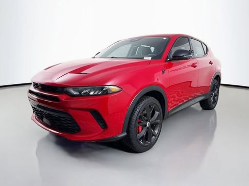 Used 2024 Dodge Hornet GT image 3