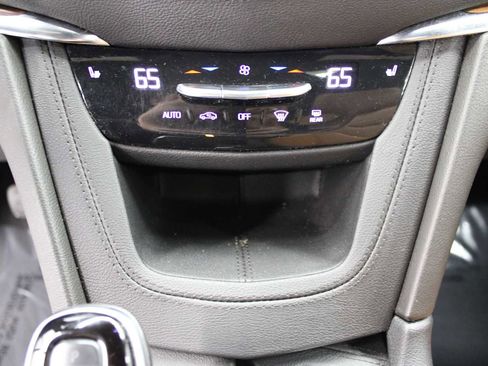 Certified 2022 Cadillac XT5 Premium Luxury w/ Technology Package image 35