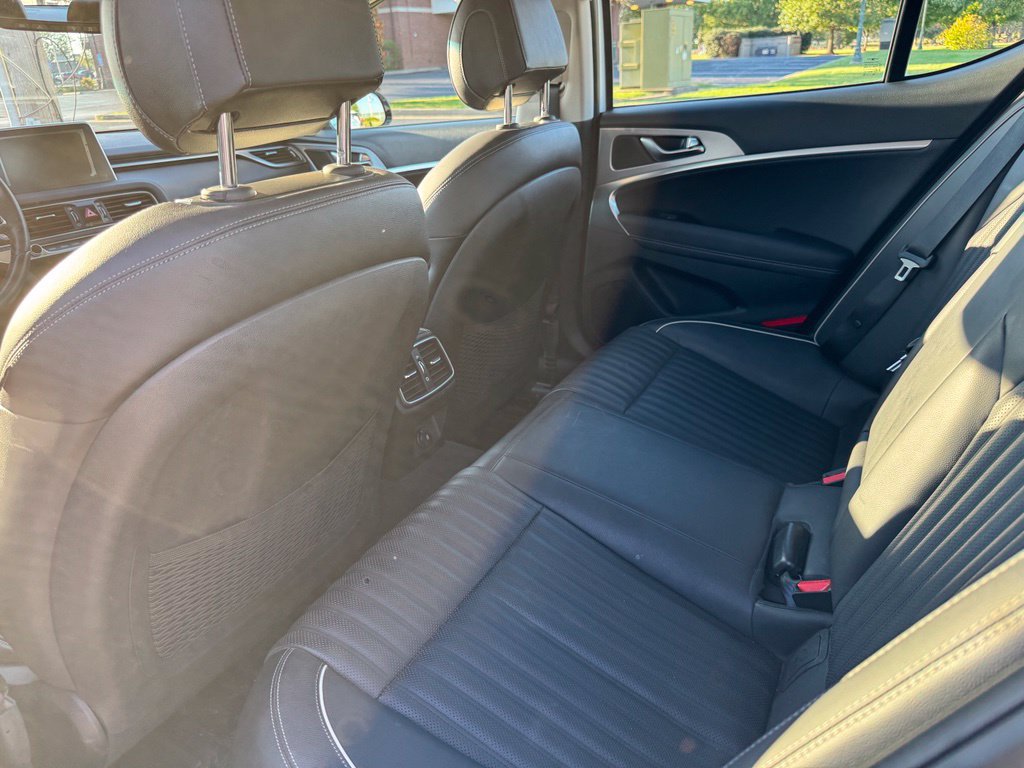 Used 2019 Genesis G70 3.3T Advanced AWD/4WD image 13