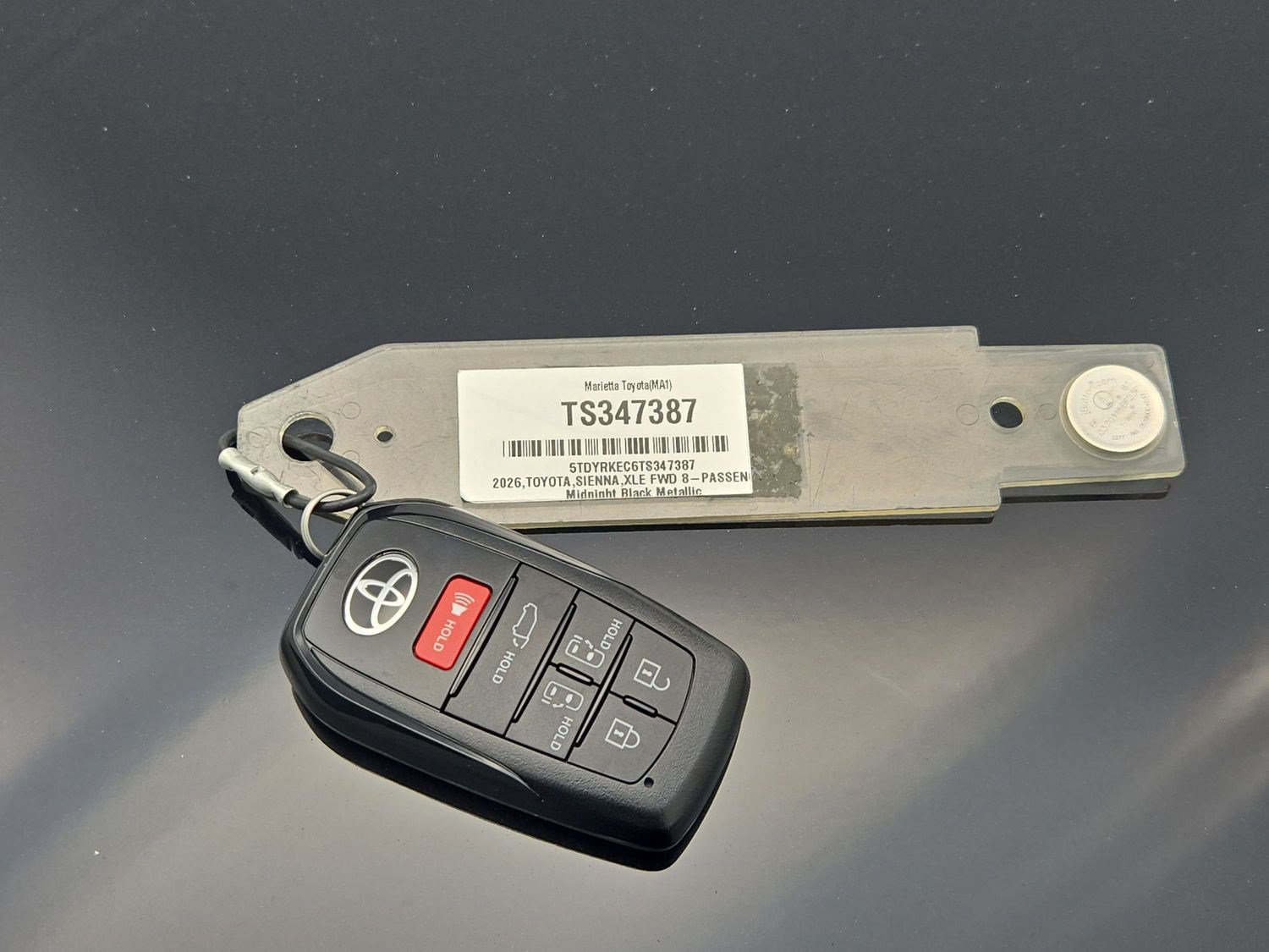 New 2026 Toyota Sienna XLE FWD image 32