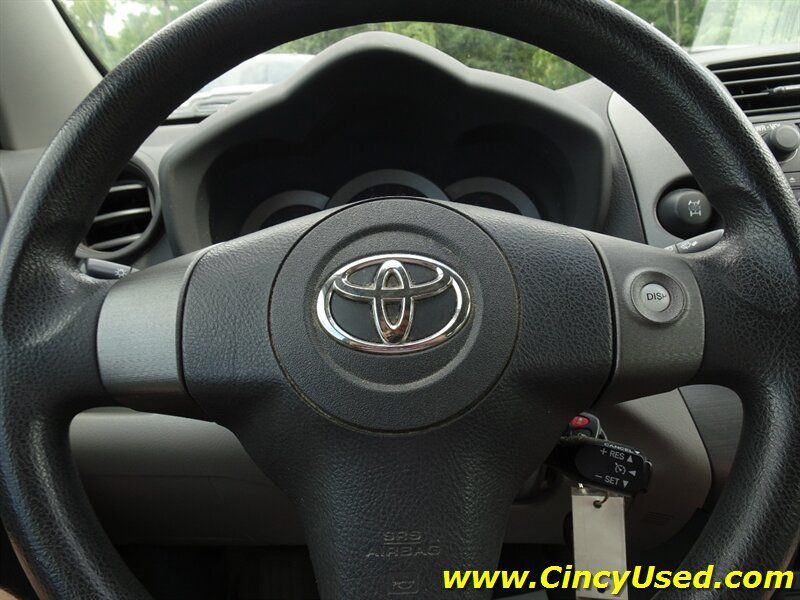 Used 2011 Toyota RAV4 4WD w/ Base L4 Extra Value Pkg image 17