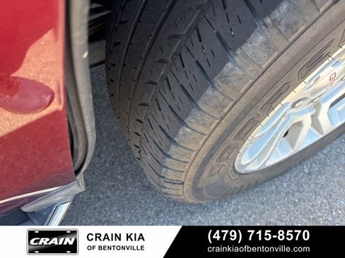 Used 2020 GMC Yukon SLT w/ Open Road Package AWD/4WD image 12