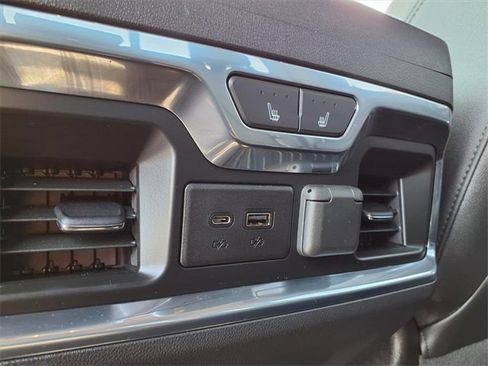 Used 2019 GMC Sierra 1500 SLT w/ SLT Premium Plus Package image 31