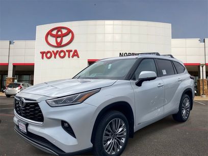New 2026 Toyota Highlander Platinum