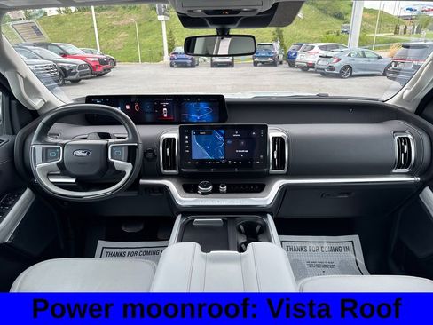 Used 2025 Ford Expedition Platinum AWD/4WD image 11