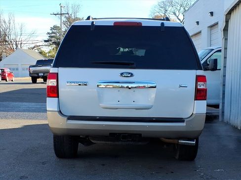 Used 2014 Ford Expedition EL XLT w/ Equipment Group 202A image 4