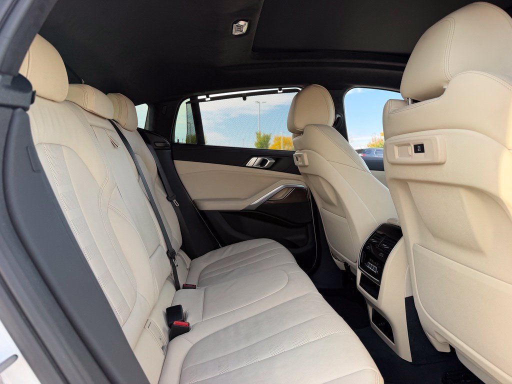 Used 2022 BMW X6 xDrive40i w/ Premium Package AWD/4WD image 19
