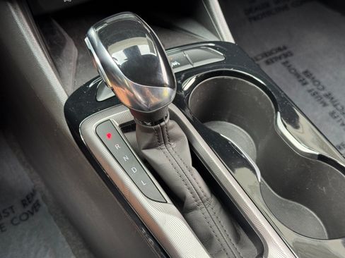 Used 2024 Buick Envista Sport Touring w/ Convenience I Package FWD image 29