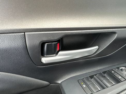 Used 2025 Toyota Grand Highlander AWD image 36