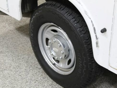 Used 2011 Ford F250 XL image 19