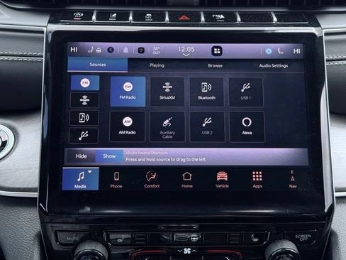 Certified 2025 Jeep Grand Cherokee Limited AWD/4WD image 36