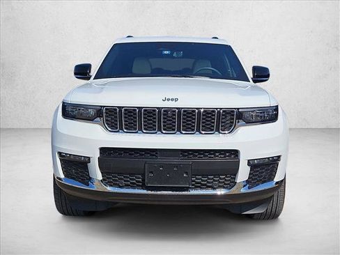 Used 2023 Jeep Grand Cherokee L Limited w/ Luxury Tech Group II image 2