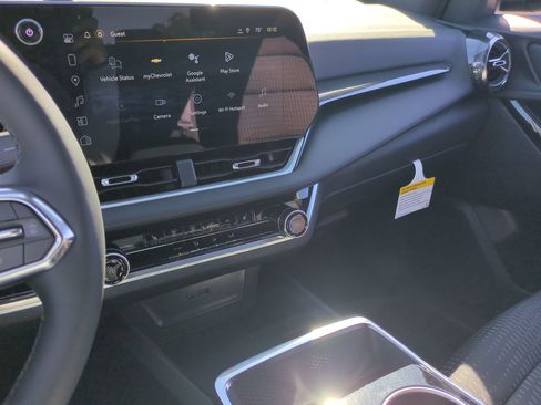 New 2026 Chevrolet Equinox LT image 37