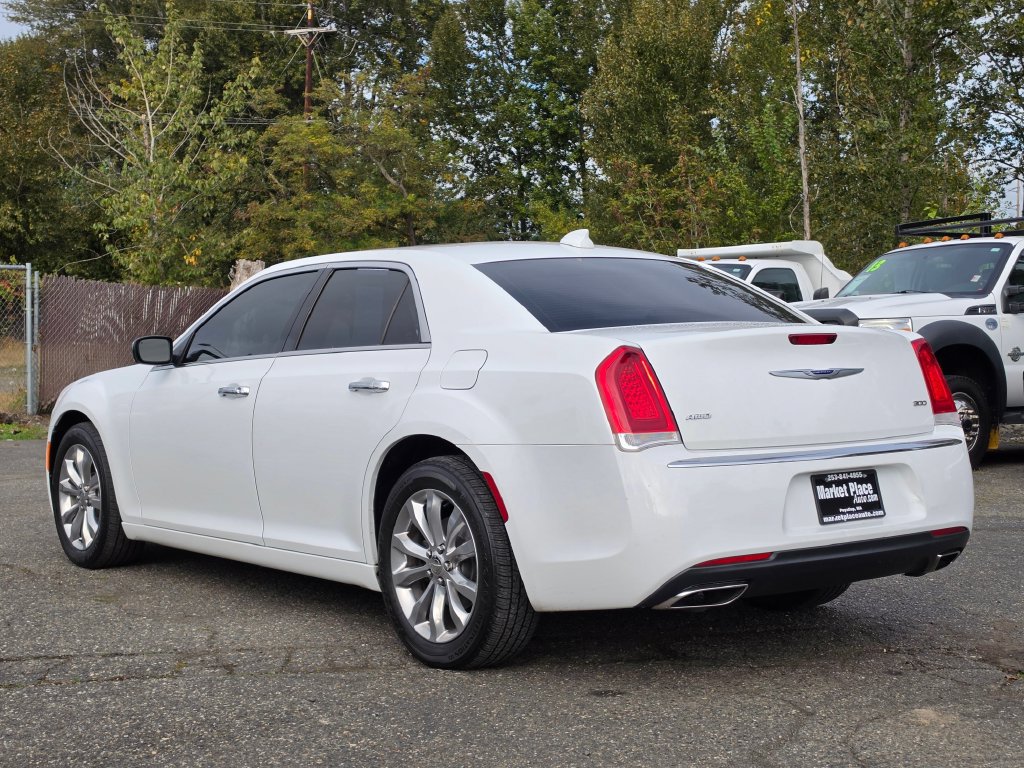 Used 2019 Chrysler 300 Limited AWD/4WD image 4