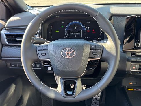 New 2026 Toyota Camry SE FWD image 19