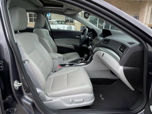 Used 2018 Acura ILX FWD image 31