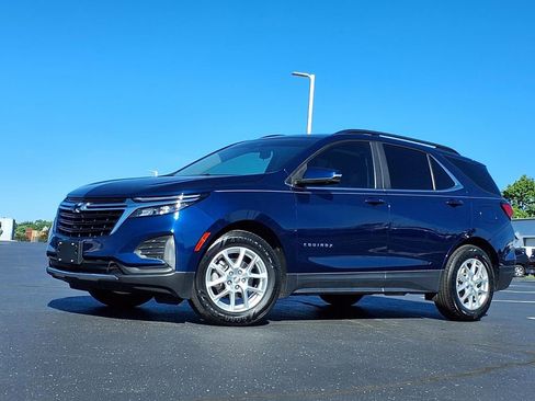 Used 2022 Chevrolet Equinox LT FWD image 2