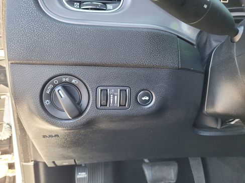 Used 2023 Dodge Charger SXT RWD image 24