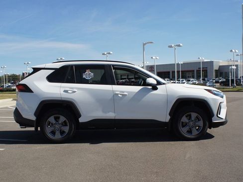 Used 2024 Toyota RAV4 XLE image 21