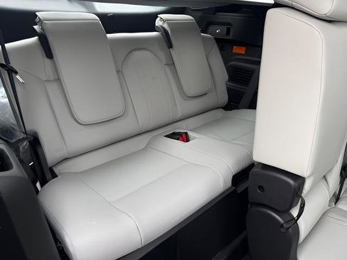 New 2025 Mitsubishi Outlander SEL image 29