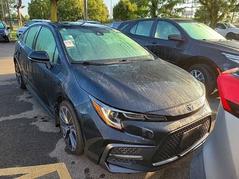 Used 2020 Toyota Corolla SE FWD image 3