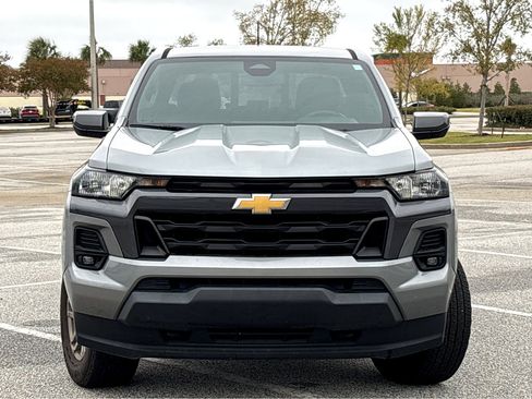 Used 2023 Chevrolet Colorado LT w/ LT Convenience Package II image 2