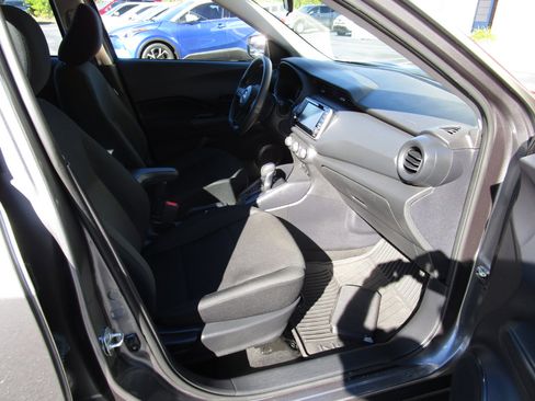 Used 2024 Nissan Kicks S image 26