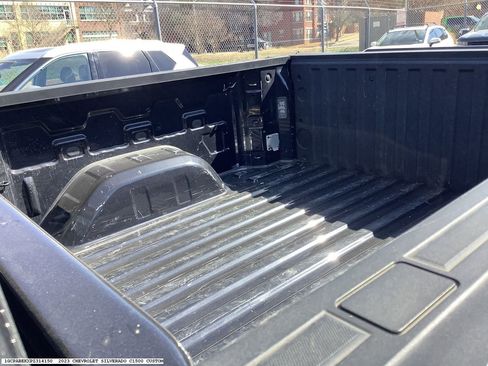 Used 2023 Chevrolet Silverado 1500 Custom image 13