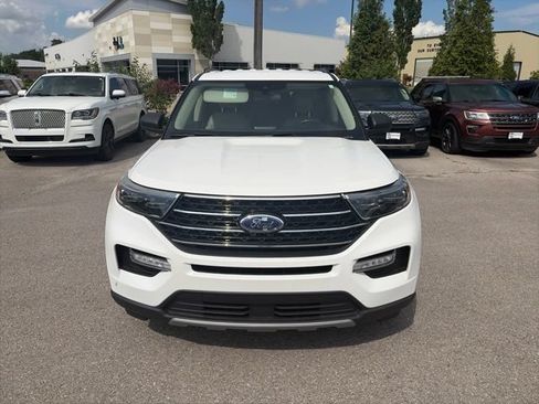 Used 2021 Ford Explorer XLT w/ Equipment Group 202A RWD image 9