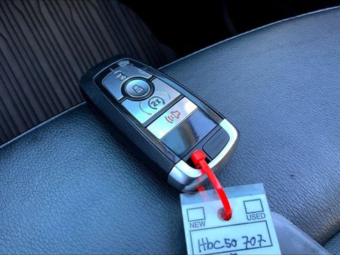 Used 2017 Ford Edge SEL w/ Equipment Group 201A image 13