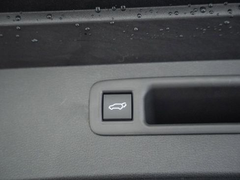 New 2026 Toyota Highlander Platinum image 11