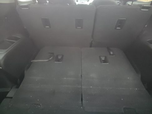 Used 2017 GMC Acadia SLE image 17