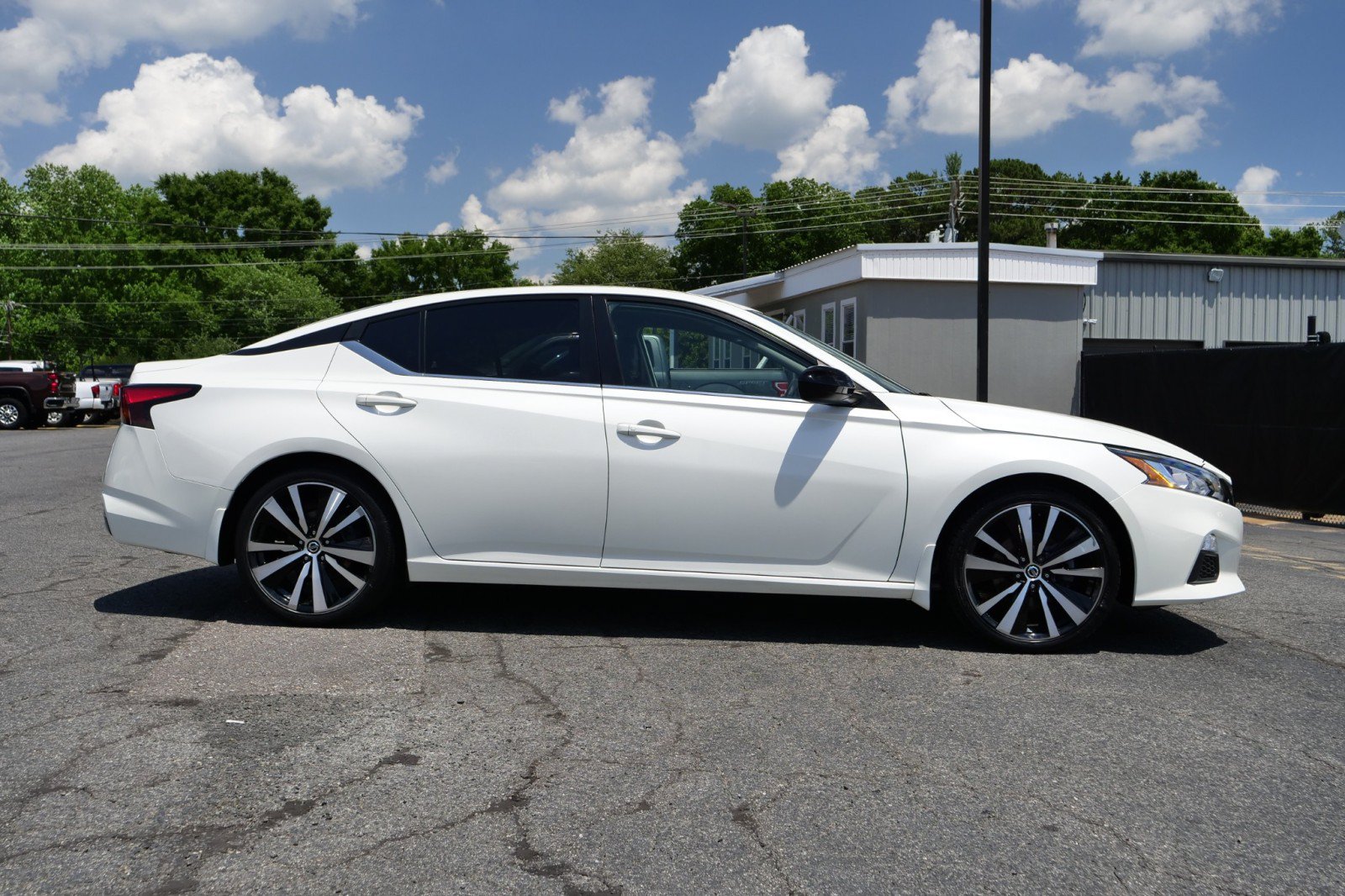 Used 2020 Nissan Altima 2.5 SR FWD image 41
