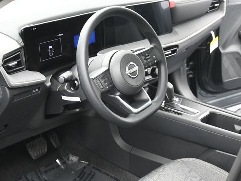 New 2026 Nissan Kicks SV w/ SV Premium Package AWD/4WD image 7